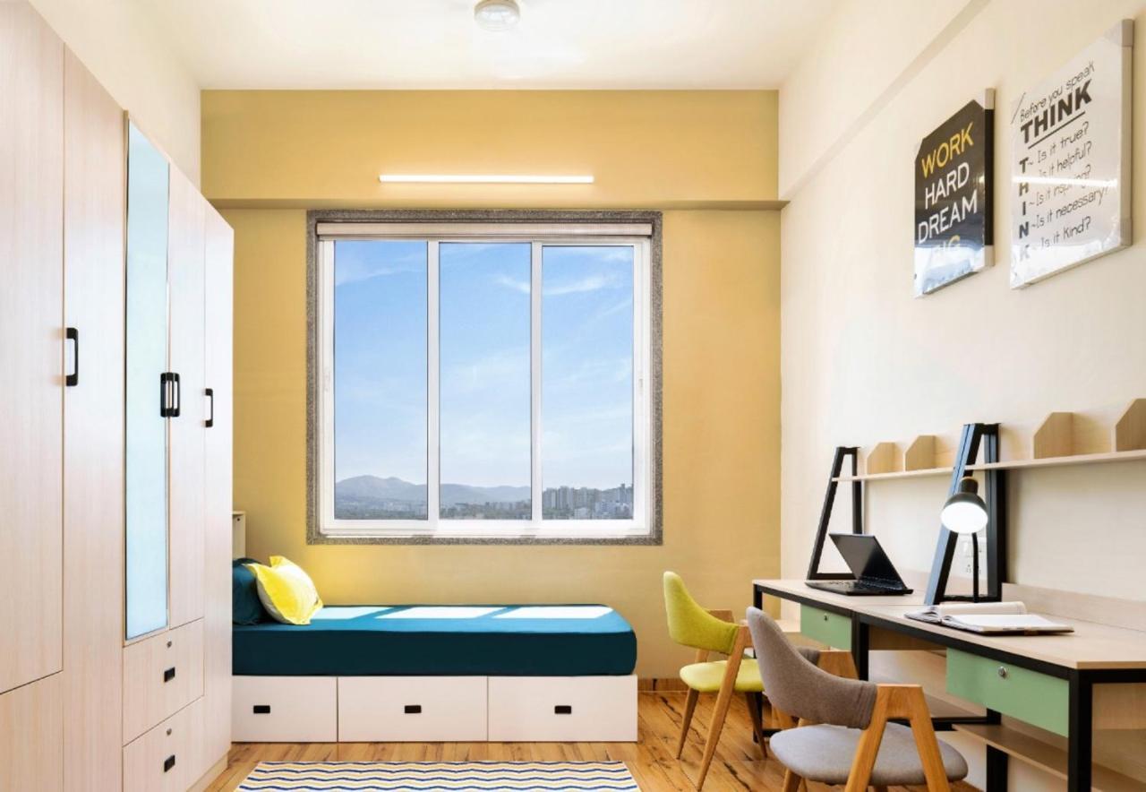 Couch & Cheese Homestel The Most Luxurious Hostel For Working Professionals & Students Pune Bagian luar foto
